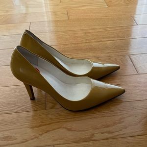 Size 6 Ralph Lauren shoes perfect condition